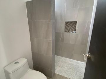 EN VENTA CASA CON JARDÍN EN PALMAS NUEVO ORIENTE, SE ACEPTA FOVISSSTE E INFONAVI