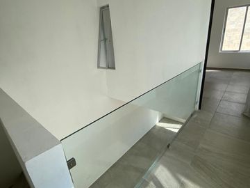 EN VENTA CASA CON JARDÍN EN PALMAS NUEVO ORIENTE, SE ACEPTA FOVISSSTE E INFONAVI
