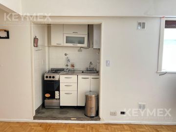 Monoambiente en venta entre Abasto y Balvanera. Ideal inversion y renta. APTO CRÉDITO