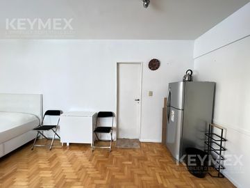 Monoambiente en venta entre Abasto y Balvanera. Ideal inversion y renta. APTO CRÉDITO
