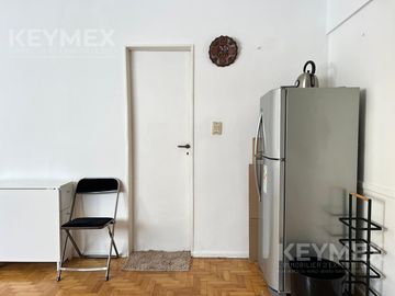 Monoambiente en venta entre Abasto y Balvanera. Ideal inversion y renta. APTO CRÉDITO