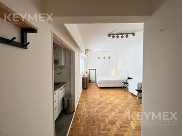 Monoambiente en venta entre Abasto y Balvanera. Ideal inversion y renta. APTO CRÉDITO