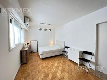 Monoambiente en venta entre Abasto y Balvanera. Ideal inversion y renta. APTO CRÉDITO