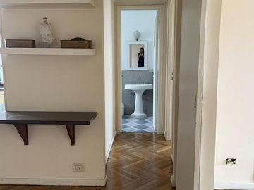 Departamento en Monserrat en venta, 3 ambientes con balcón