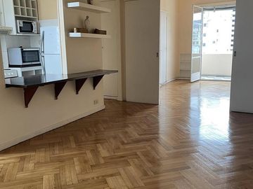 Departamento en Monserrat en venta, 3 ambientes con balcón
