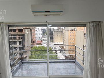 Venta Departamento Monoambiente Balvanera Balcón Cochera