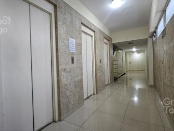 Venta Departamento Monoambiente Balvanera Balcón Cochera