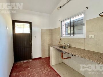 Casa céntrica con gas natural en venta - Merlo / San Luis