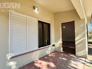 Casa céntrica con gas natural en venta - Merlo / San Luis