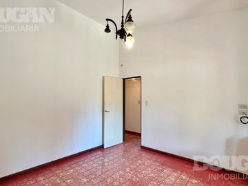 Casa céntrica con gas natural en venta - Merlo / San Luis