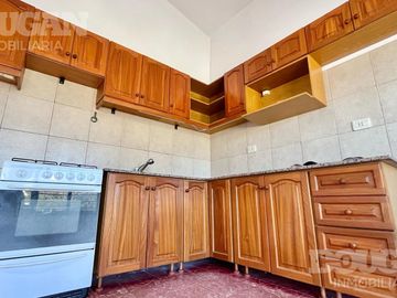 Casa céntrica con gas natural en venta - Merlo / San Luis