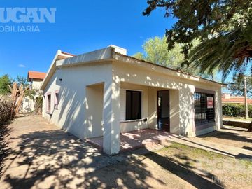 Casa céntrica con gas natural en venta - Merlo / San Luis