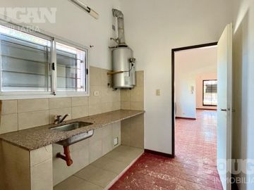 Casa céntrica con gas natural en venta - Merlo / San Luis