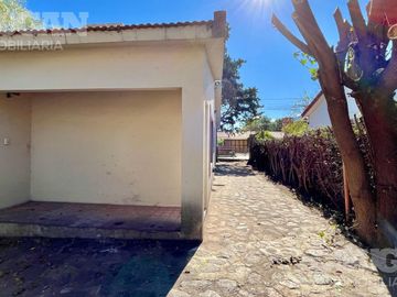 Casa céntrica con gas natural en venta - Merlo / San Luis
