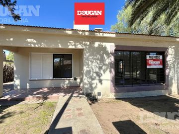 Casa céntrica con gas natural en venta - Merlo / San Luis