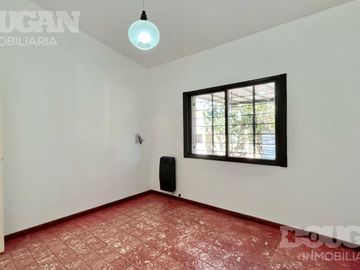 Casa céntrica con gas natural en venta - Merlo / San Luis