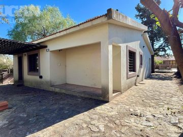 Casa céntrica con gas natural en venta - Merlo / San Luis