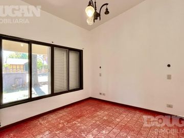 Casa céntrica con gas natural en venta - Merlo / San Luis