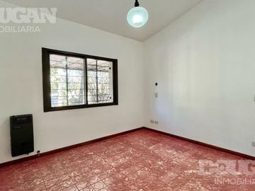 Casa céntrica con gas natural en venta - Merlo / San Luis