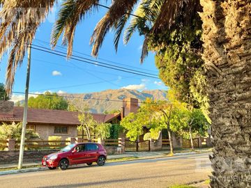 Casa céntrica con gas natural en venta - Merlo / San Luis