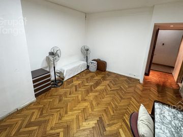 Departamento Venta Villa Crespo Cuatro Ambientes Balcon Frente Terraza Parilla