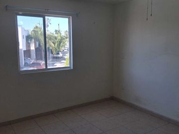 CASA EN VENTA EN PEDREGAL DE ORIENTE EN GUADALUPE