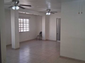 CASA EN VENTA EN PEDREGAL DE ORIENTE EN GUADALUPE