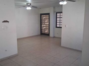 CASA EN VENTA EN PEDREGAL DE ORIENTE EN GUADALUPE