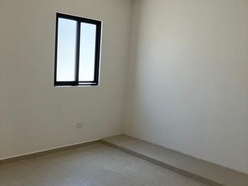 Casa en venta de 1 planta y 4 Recamaras en Privada Inara en Cholul, Mérida Yuc.