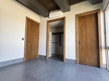 Departamento en  VENTA remodelado 3 rec. San Jeronimo Monterrey