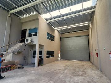 BODEGA EN VENTA GUADALUPE