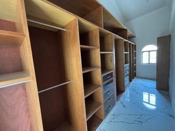 Casa en VENTA - Residencial La Joya