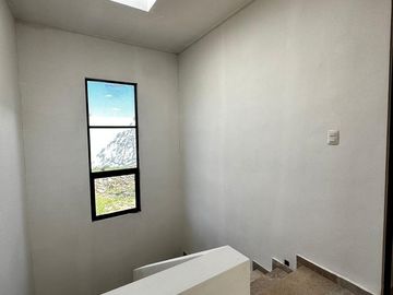 Casa en venta dentro de privada con amenidades en Conkal
