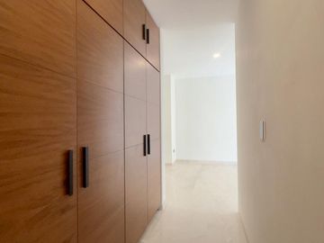 Venta Casa de Lujo En Privada BOSQUES DE ALTABRISA, Mérida