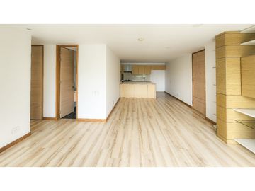 Luz, amplitud y terraza privada: tu nuevo hogar ideal.