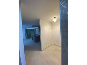 SE VENDE CASI NUEVO APARTAMENTO EN  LOS ALPES