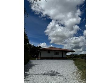 Casa en Venta en San Vicente Vereda Guacirú