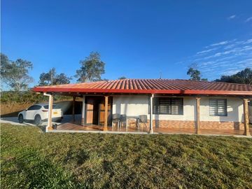 Casa en Venta en San Vicente Vereda Guacirú
