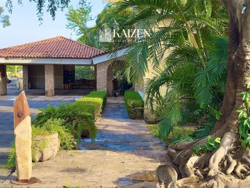 CASA EN VENTA, COL. COLINAS DE SAN JAVIER