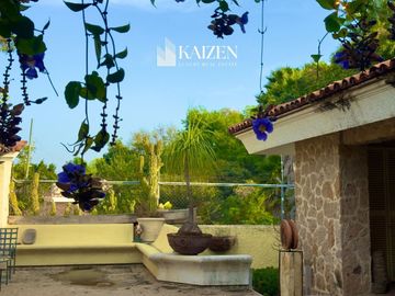 CASA EN VENTA, COL. COLINAS DE SAN JAVIER