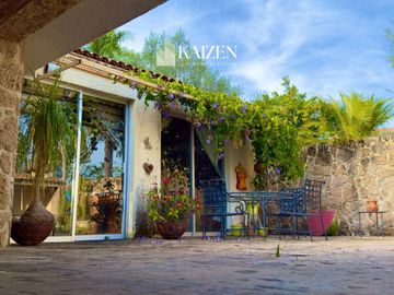 CASA EN VENTA, COL. COLINAS DE SAN JAVIER