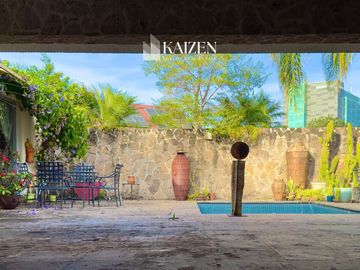 CASA EN VENTA, COL. COLINAS DE SAN JAVIER