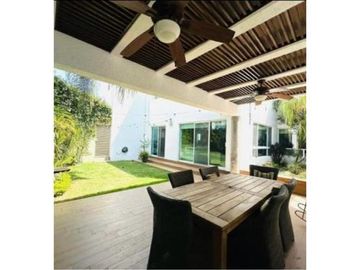 CASA EN VENTA CARRETERA NACIONAL VERGEL