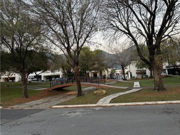 CASA EN VENTA CARRETERA NACIONAL VERGEL