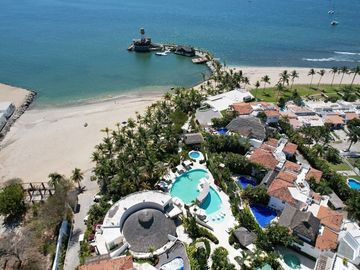 LUXURY VILLA FOR SALE BY THE BEACH, KOVAY GARDENS