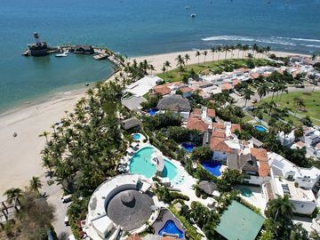 LUXURY VILLA FOR SALE BY THE BEACH, KOVAY GARDENS