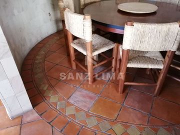 Praderas de la Hacienda: Gran casa campestre con amplio terreno y alberca