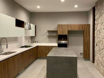 Venta de casa en Altozano, Queretaro
