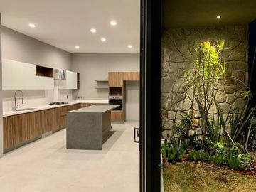 Venta de casa en Altozano, Queretaro
