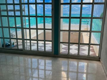 CASA DE UNA PLANTA EN VENTA EN FRACCIONAMIENTO LAS AMERICAS.
